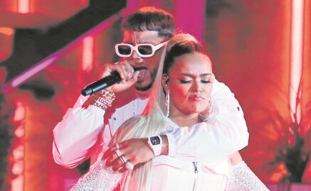 Con romántica canción, Anuel AA le pide regresar a su ex Karol G