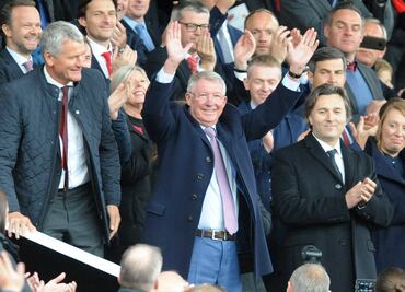 Sir Alex Ferguson regresó a Old Traforrd tras hemorragia cerebral