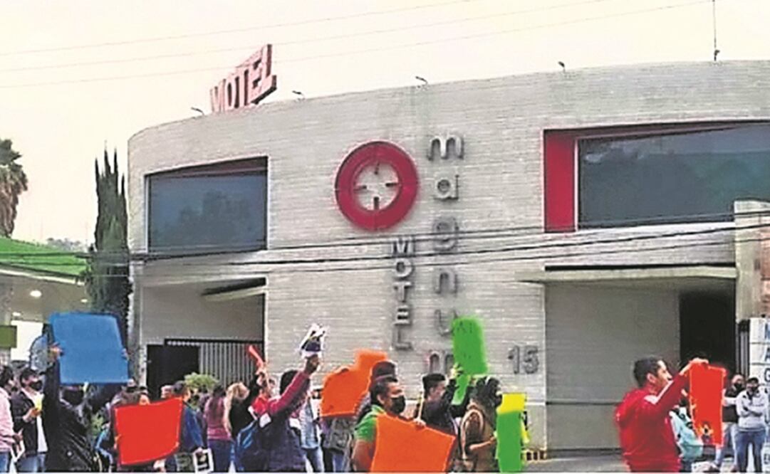 Familia y amigos de Santi se han manifestado frente al hotel donde Carlos llevó al menor. Foto: ARCHIVO EL UNIVERSAL