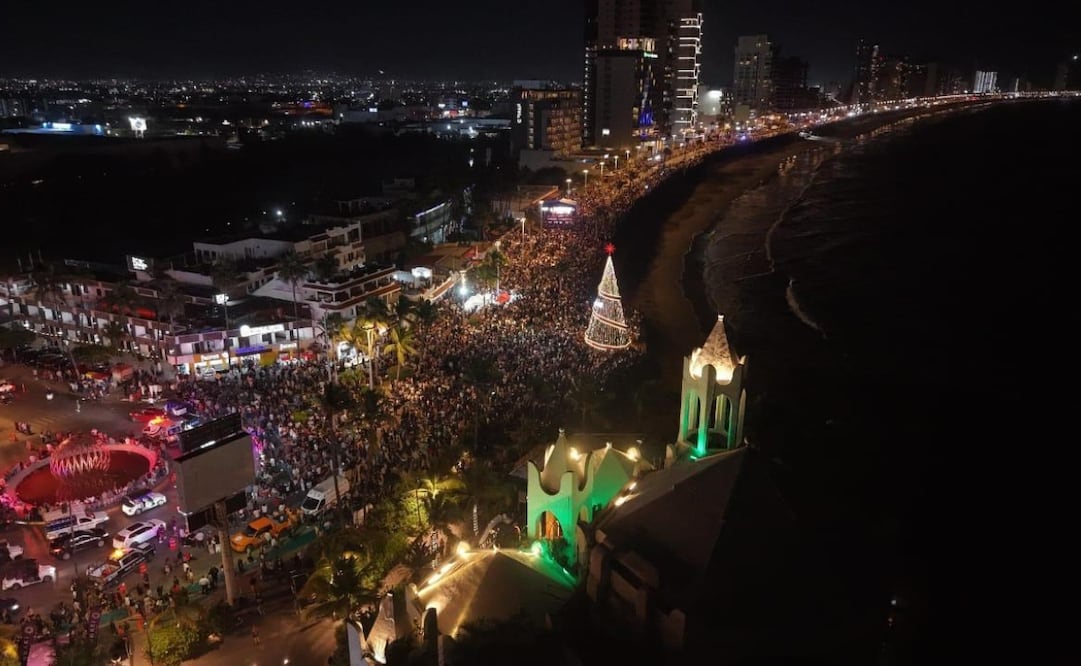 Más de 40 mil personas reciben el año nuevo 2026 en Mazatlán. Fotos Oficiales