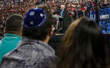 Sanders soslaya su origen e irrita a judíos de EU