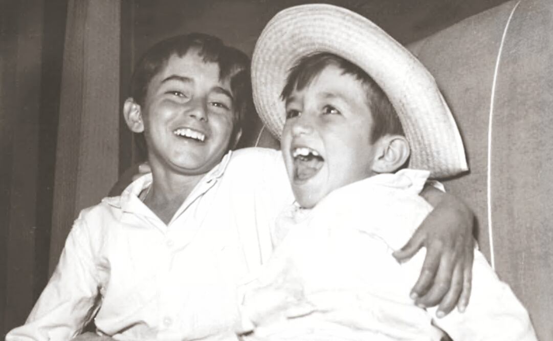 "Pulgarcito", con sombrero y sonriente. Foto: Archivo