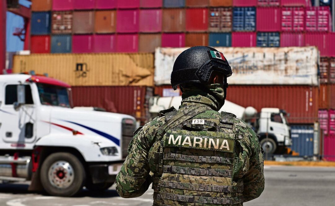 Niegan copia de orden de captura a contralmirante Fernando Farías, acusado de liderar red de huachicol fiscal. Foto: Archivo / EL UNIVERSAL