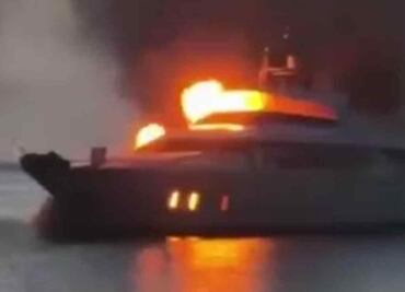 Se incendia embarcación en Isla Mujeres; no se reportan lesionados