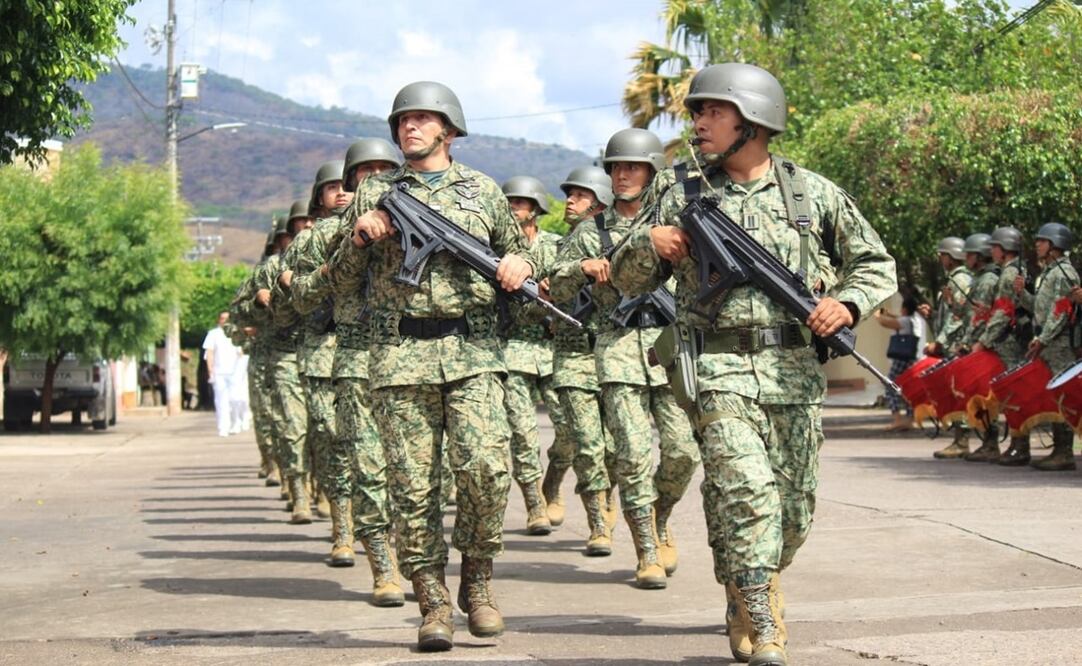 Con el 56% y el 46% de mandos designados, Morena y el PRI han distribuido a más perfiles de militares y marinos en cargos titulares de seguridad pública. Foto: Especial