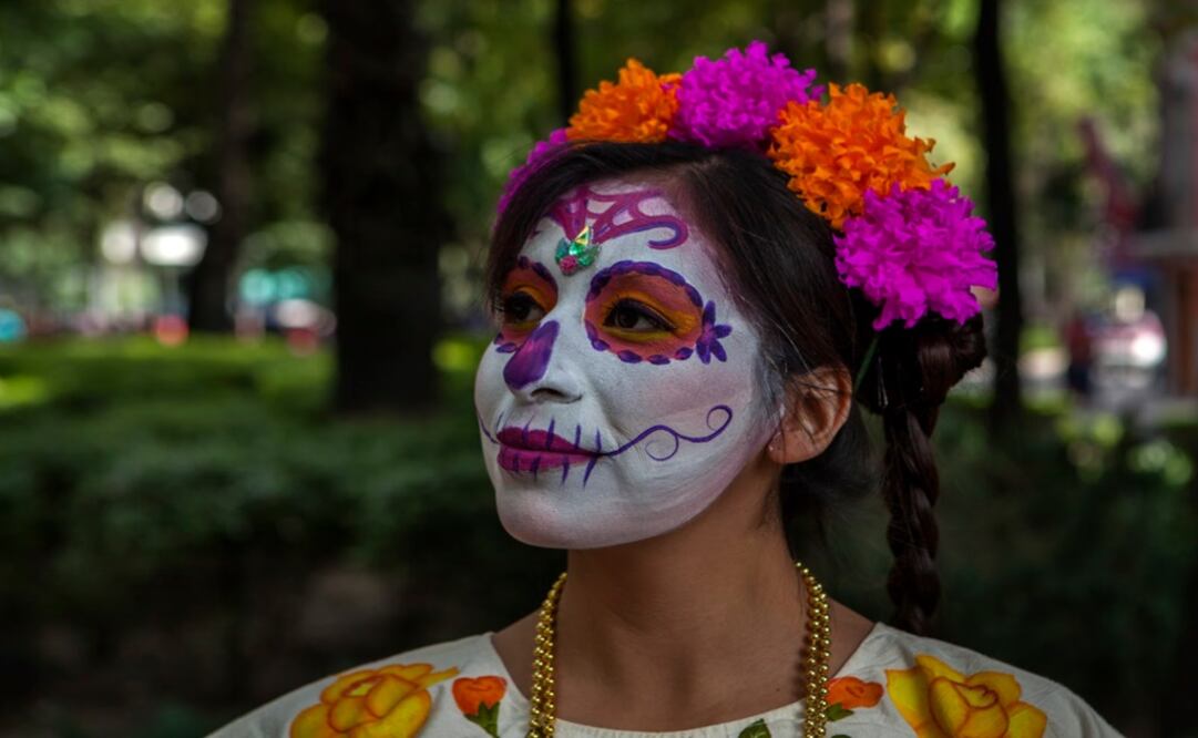 Mega Procesión de las Catrinas 2017 took place among flowers, makeup, music, and dances - Photo: Camila Mata Lara/EL UNIVERSAL
