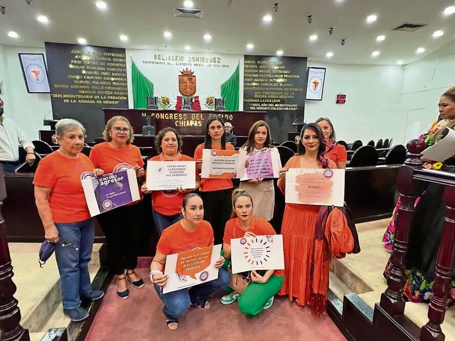 La aprobación de la Ley Vicaria en Chiapas fue resultado de la lucha de colectivos, activistas y madres agraviadas que marcharon y protestaron para que el Congreso del estado sacara la iniciativa legal de “la congeladora”. Foto: Especial