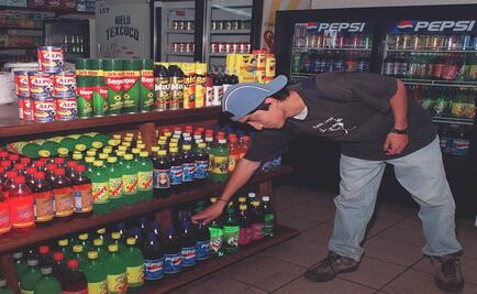 Respaldan investigadores impuesto de 20% a refrescos