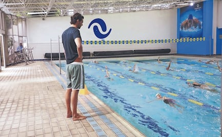 Thomas Ceccon, campeón Olímpico en París 2024, da lecciones a mexicanos