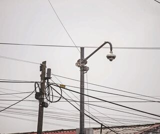 Una zona industrial vigilada por cámaras de seguridad