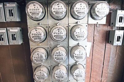 CFE da contratos a IUSA pese a investigación por monopolio