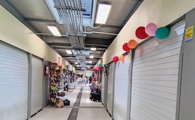 Vendedores ya están dentro del Mercado Huipulco