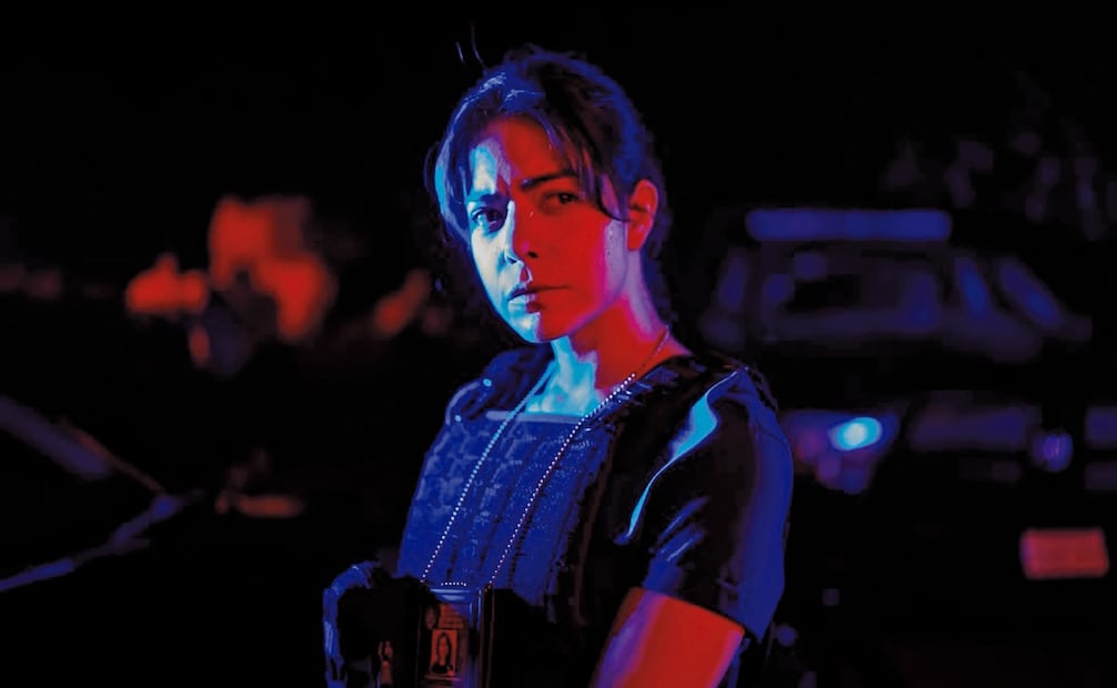 Adriana Llavrés da vida a una agente que padece un trastorno. Foto: Cinépolis Distribución