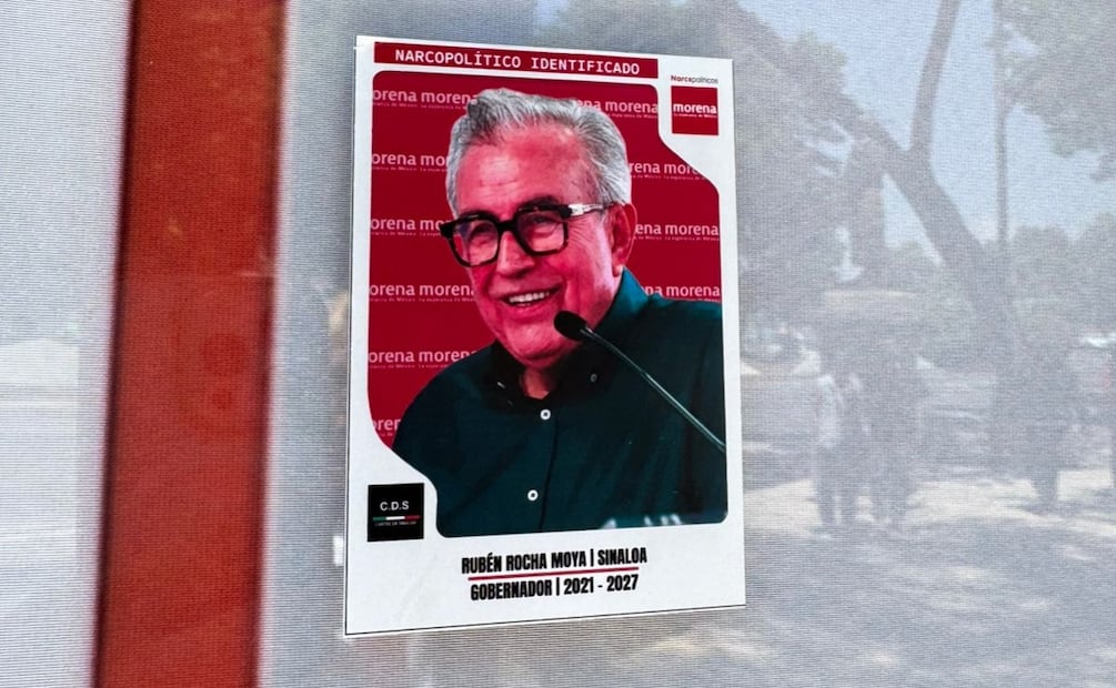 Estampas de Rocha Moya y políticos acusados por EU en exposición de Panini. Foto: Mauricio Contreras y Sahar Palmieri