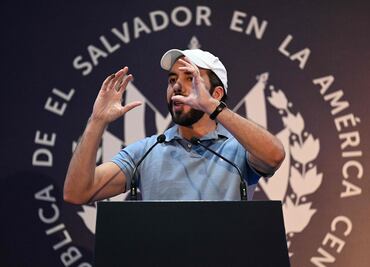 Bukele ratifica ley que suspende aranceles de más de 110 productos en El Salvador