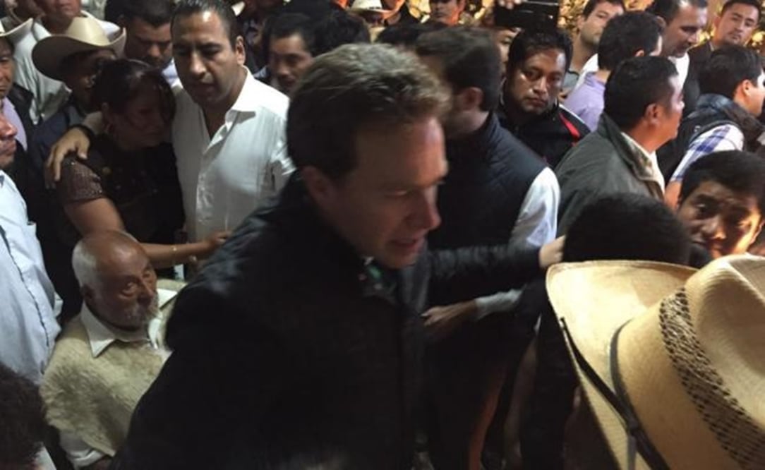 Manuel Velasco Coello went to the funerals of Domingo López González. (Photo: SPECIAL)