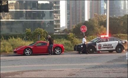 Detienen a 'Tuca' Ferretti en su regreso a Monterrey