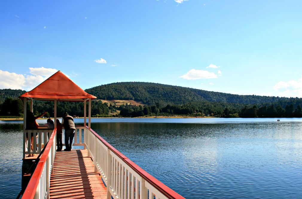 La presa Brockman es un paraje ecoturístico rodeado por cedros y pinos. (Foto: Eat&Fun)