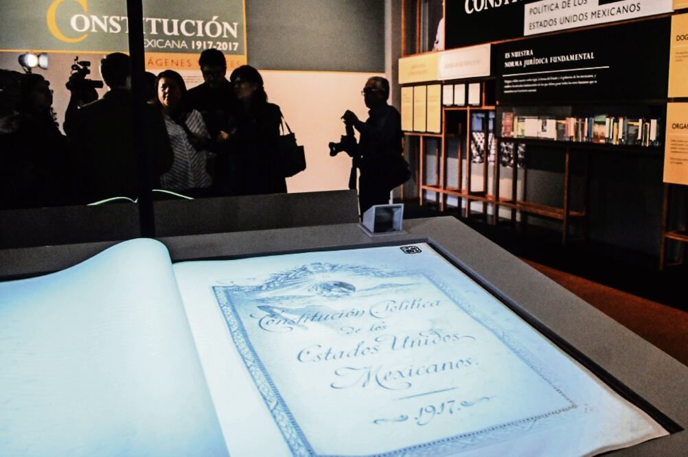 La editorial Tirant lo blanch publica una versión comentada de la Carta Magna. (ARCHIVO EL UNIVERSAL) 