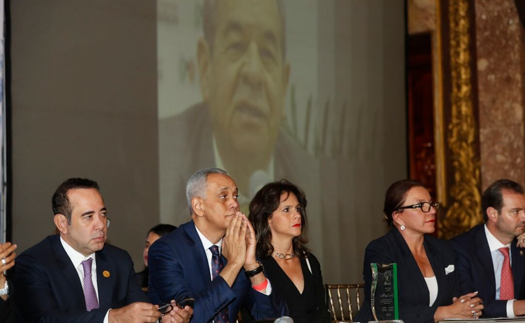 El homenaje se llevó a cabo en el Casino Español. /Luis Cortés - EL UNIVERSAL