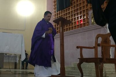 Párroco en Apatzingán rechaza diálogo con grupos delincuenciales