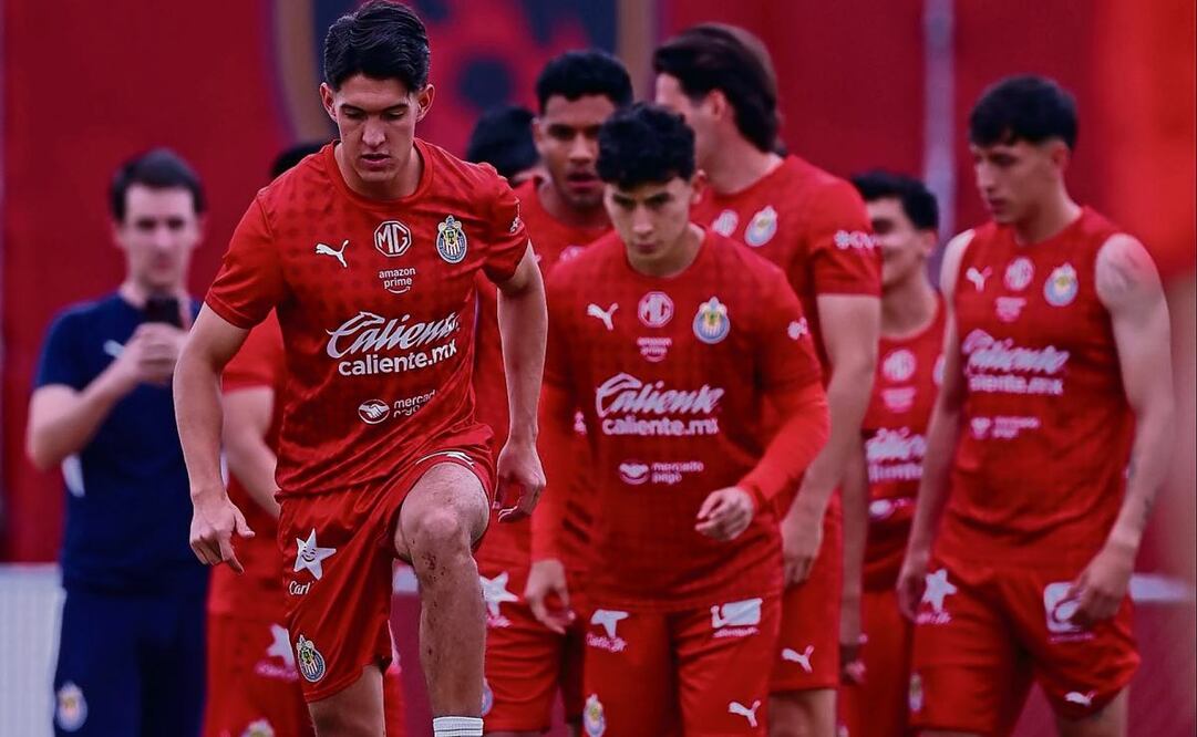 El número de foráneos en los clubes no afecta al Rebaño, que sin embargo no produce talentos en gran cantidad. Foto: Club Guadalajara