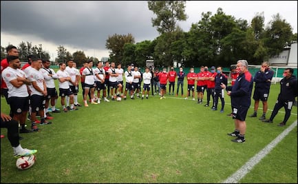Vucetich dirigió su primer entrenamiento en el Guadalajara