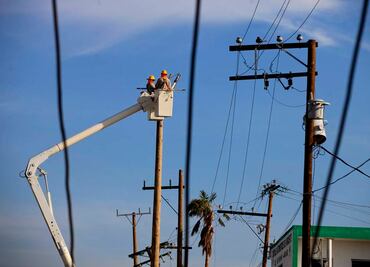 Embajador de España celebra cierre de compra del gobierno de AMLO de 13 plantas eléctricas a Iberdrola
