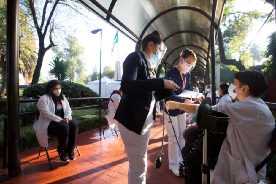 En fotos, así es la vacunación contra Covid-19 en México