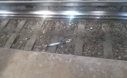 Metro exhorta a pasajeros cuidar de sus paraguas para evitar que caigan en vías; van 19 casos en el año