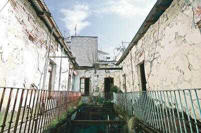 Alto riesgo. Vecindades a punto de caer