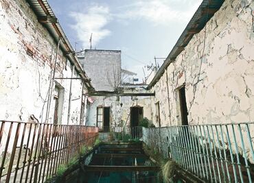 Alto riesgo. Vecindades a punto de caer