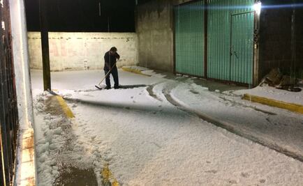 Granizo pinta de blanco dos municipios de Edomex