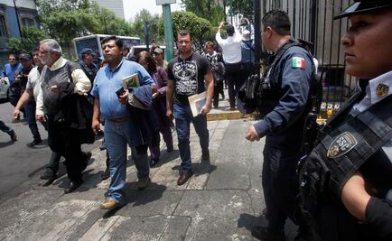 Marcha de la CNTE llega a Bucareli