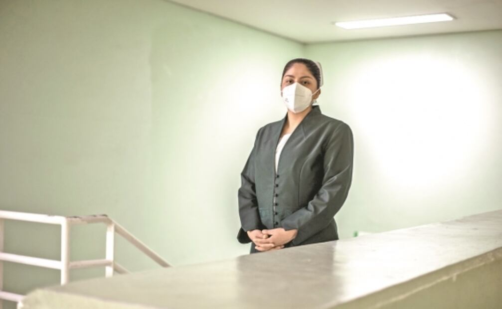 “Lo difícil es ver a mis compañeros fallecer”, cuenta enfermera sobre Covid