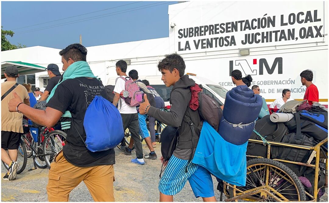 Denuncian desaparición de 10 migrantes de la caravana “Divino Niño” en su paso por Oaxaca (6/11/2024). Foto: Rusvel Rasgado EL UNIVERSAL