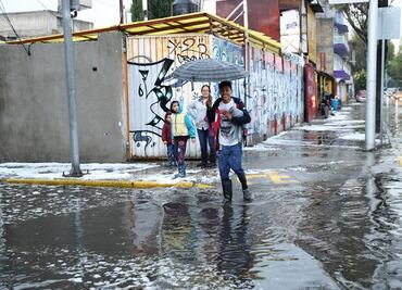 Llueve en 10 delegaciones de la CDMX; prevén caída de granizo