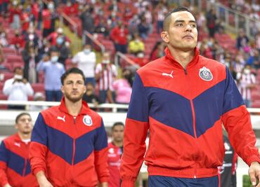 Sergio Flores nota a Chivas feliz con la propuesta de Leaño