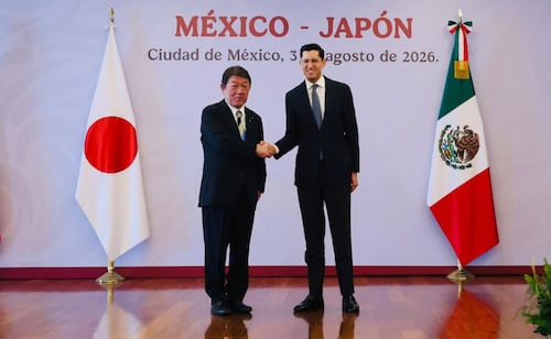 Canciller Velasco recibe al ministro de Asuntos Exteriores de Japón; profundizan cooperación en el ámbito político y comercial