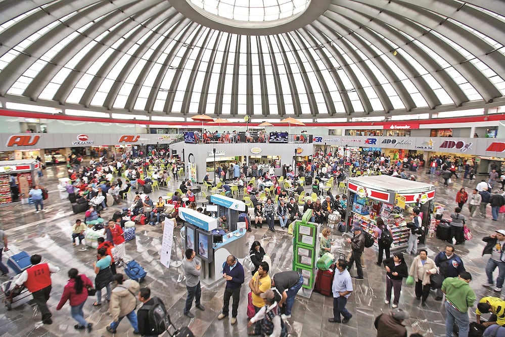En la central de autobuses Tapo  se instalará una casilla especial. Foto: Especial