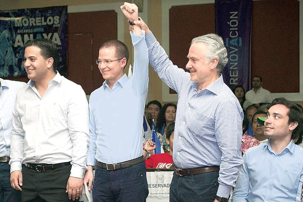 Acompañado de Santiago Creel, el diputado federal con licencia, Ricardo Anaya, realizó una gira en Cuernava, Morelos, para promover su candidatura como dirigente nacional del PAN (ESPECIAL)