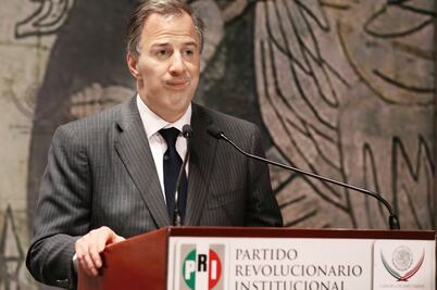 Reclaman diputados a Meade gasolinazo