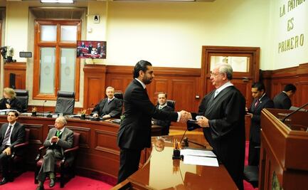 Sin mencionar su nombre, AMLO arremete contra juez Gómez Fierro por amparos