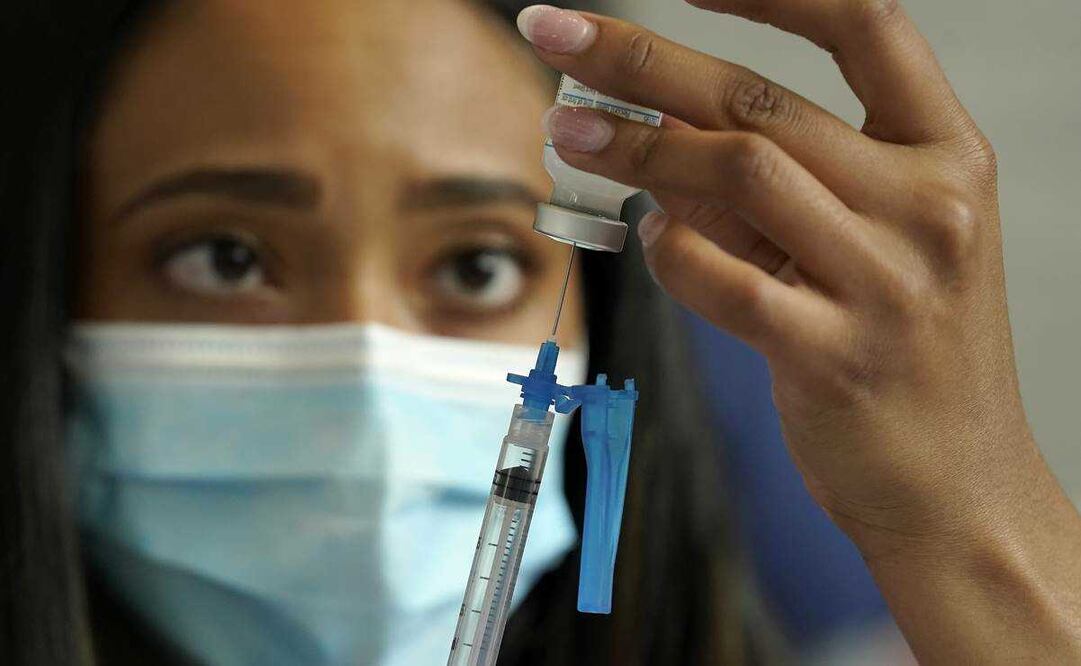 EU aprueba tercera dosis de vacuna coronavirus para mayores de 18 años