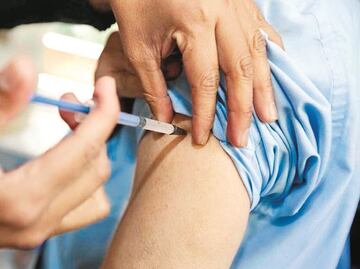 Jóvenes que cumplan 15 años este 2022 ya pueden vacunarse contra Covid-19 en CDMX y Edomex