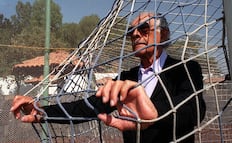 Presentan libro de la vida de Nacho Trelles: El gran estratega y su futbol