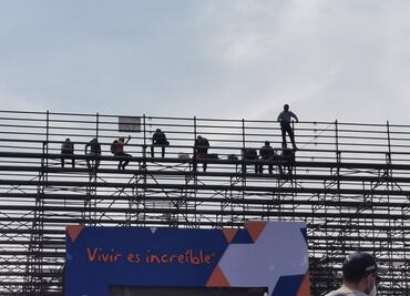 En el GP de México no abrieron una tribuna por no estar terminada; afición que compró sus boletos explota