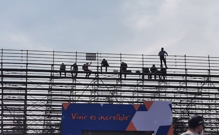 En el GP de México no abrieron una tribuna por no estar terminada; afición que compró sus boletos explota