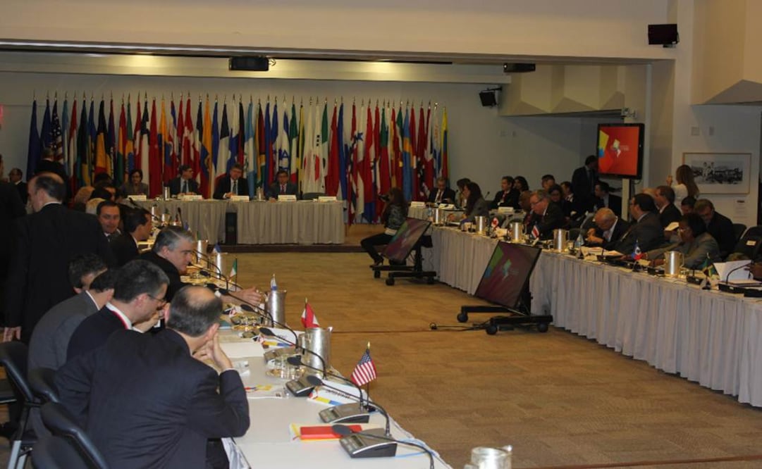 FMI recorta PIB de México para 2015 y 2016