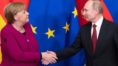 ¿Por qué hay tantas potencias internacionales implicadas en el conflicto en Libia?